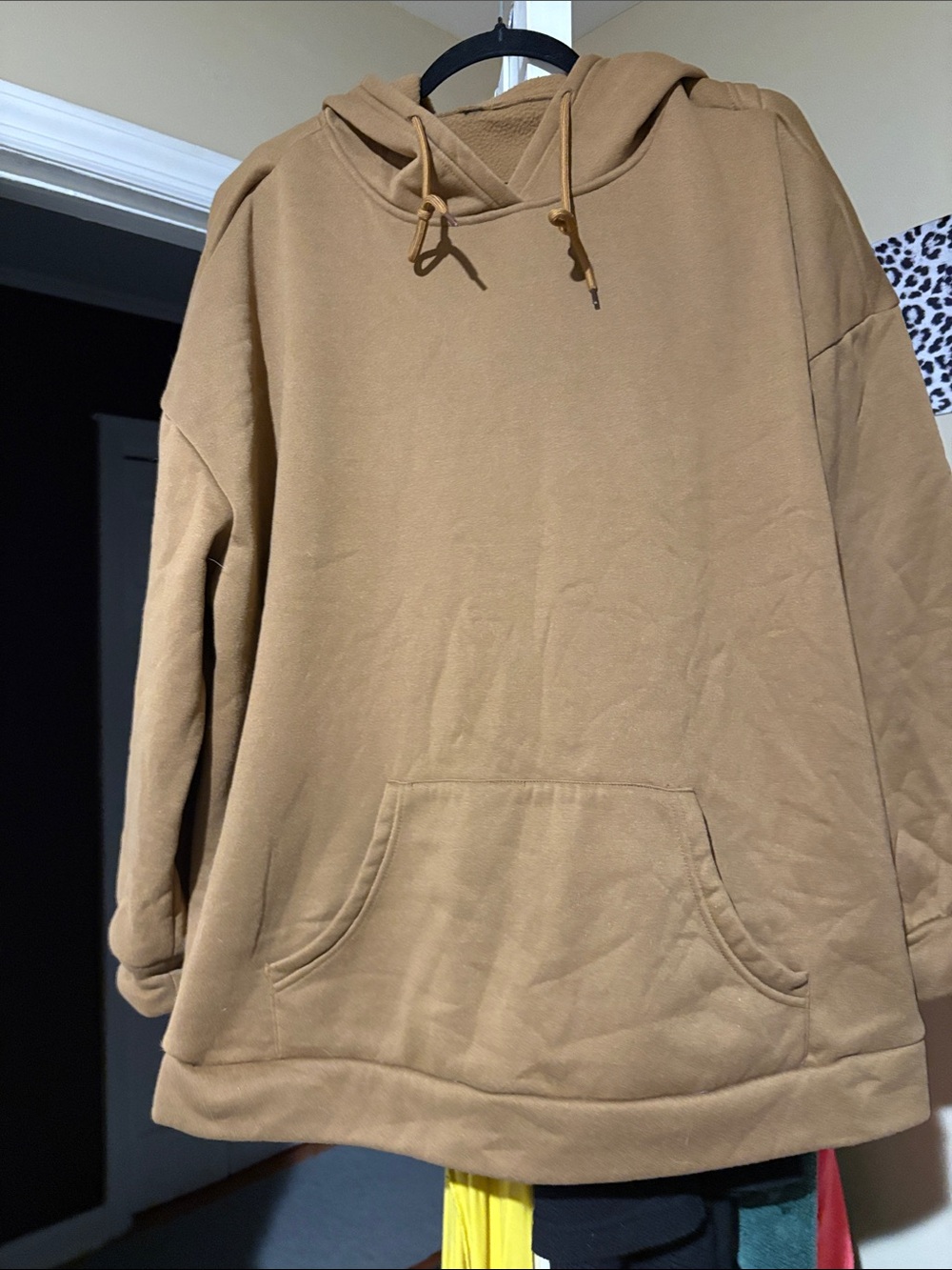 2x tan crop open back hoodie